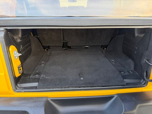 Used 2019 Jeep Wrangler 4WD Unlimited Sport image 19