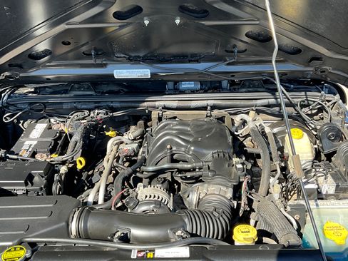Used 2016 Jeep Wrangler Sport AWD/4WD image 19