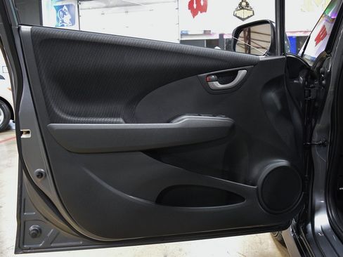 Used 2012 Honda Fit Sport image 27