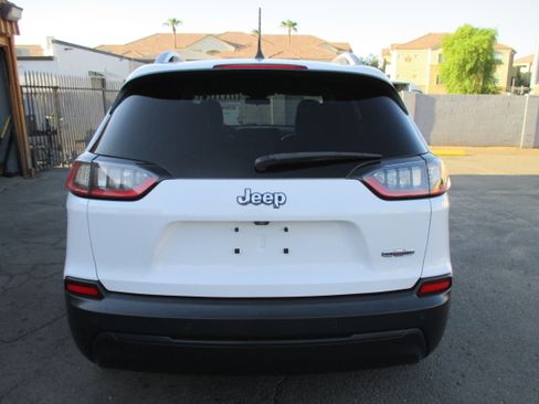 Used 2019 Jeep Cherokee FWD Latitude Plus image 6