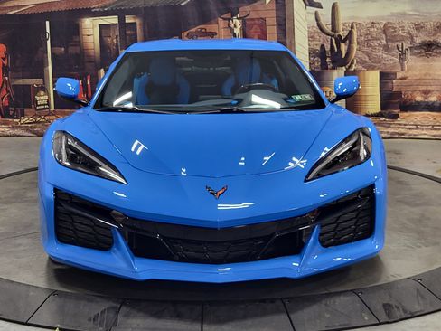 Used 2023 Chevrolet Corvette Z06 w/ Engine Appearance Package image 3