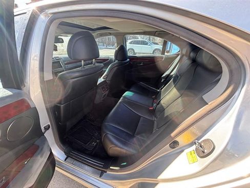 Used 2007 Lexus LS 460 image 1