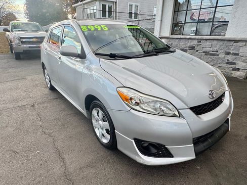 Used 2009 Toyota Matrix S image 3