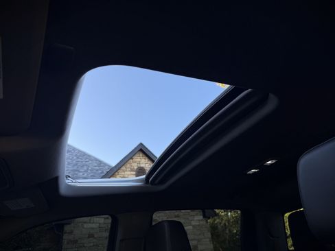 Used 2025 GMC Sierra 1500 SLT image 42