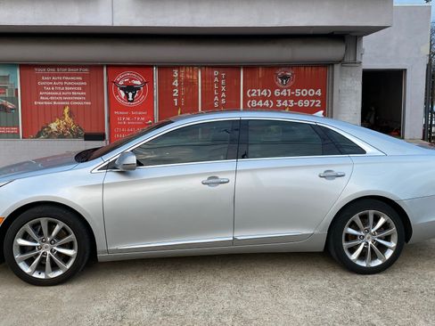 Used 2013 Cadillac XTS Premium image 1