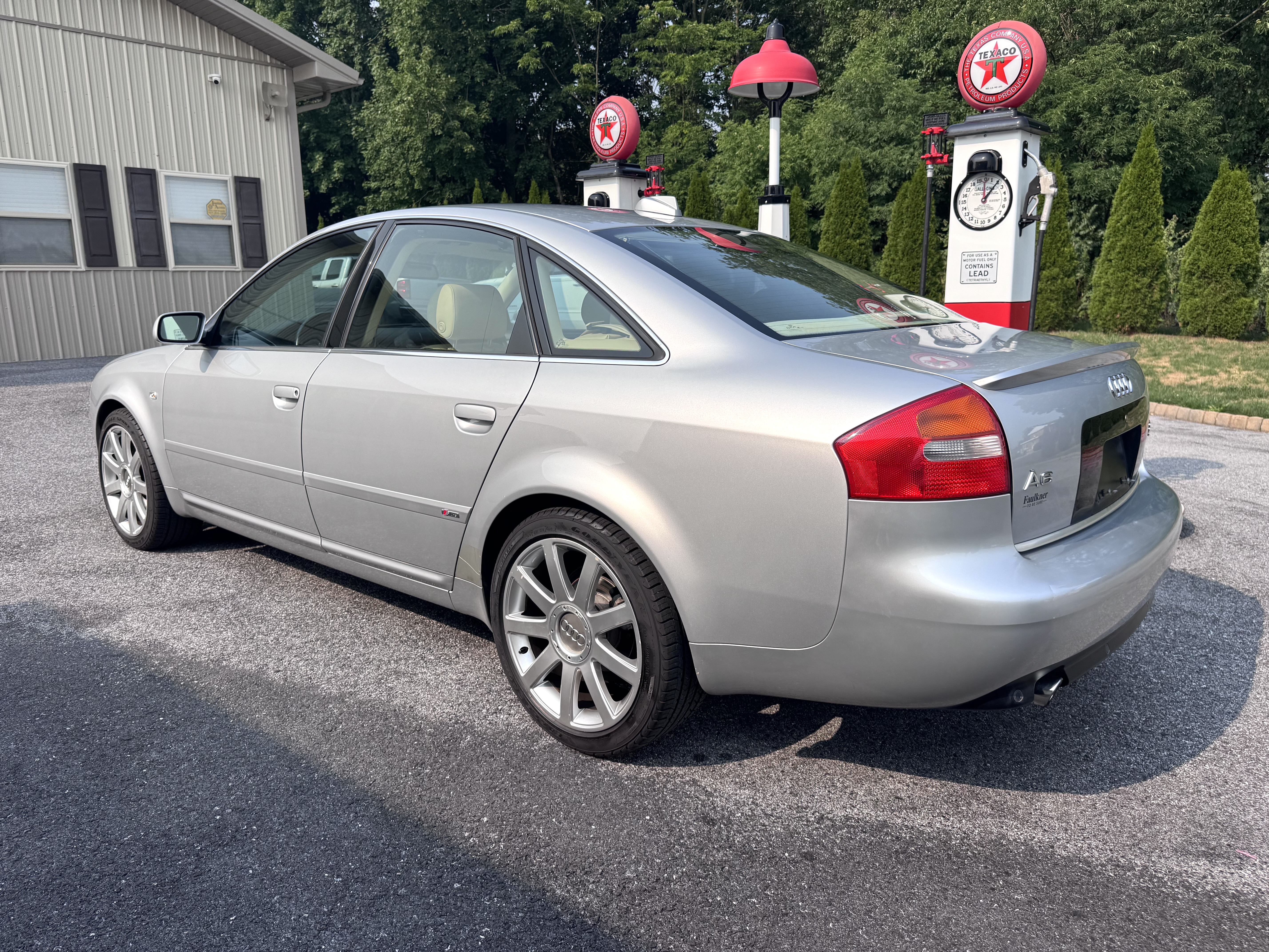 Used 2004 Audi A6 2.7T S line quattro Sedan AWD/4WD image 8