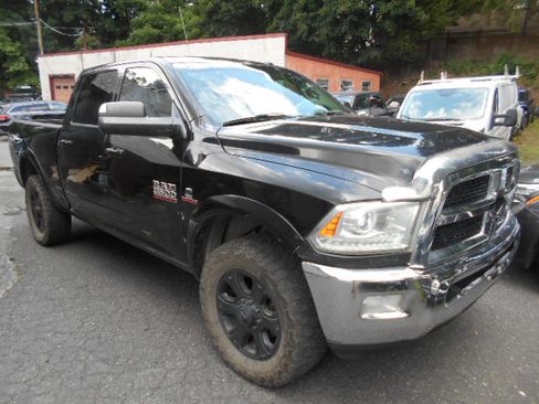 Used 2014 RAM 3500 4x4 Crew Cab Laramie image 1