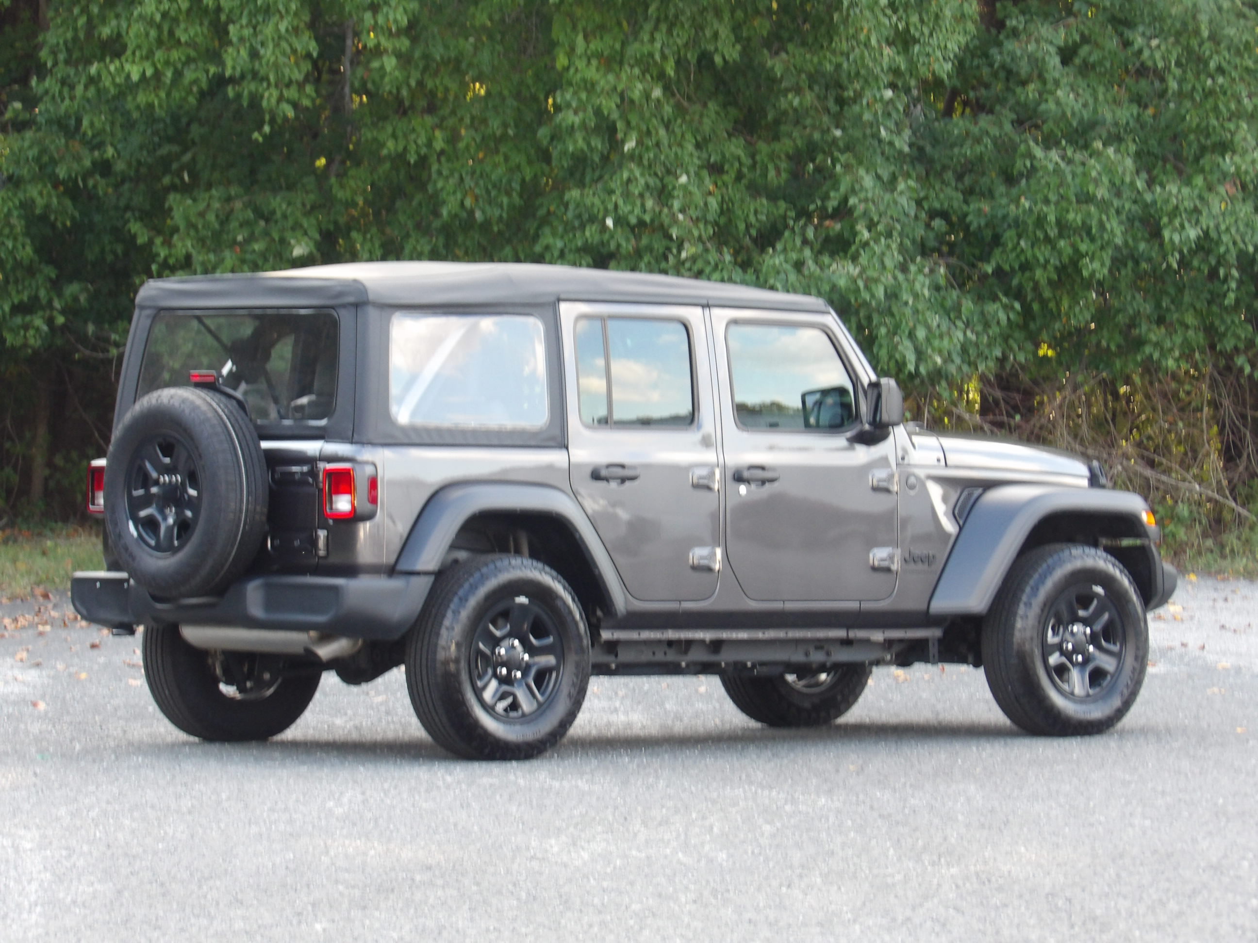 Used 2026 Jeep Wrangler 4WD Unlimited Sport image 8