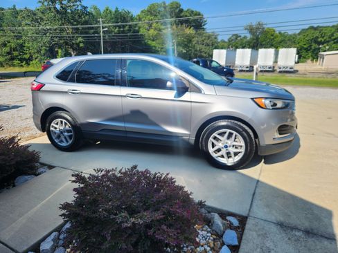Used 2021 Ford Edge FWD image 5