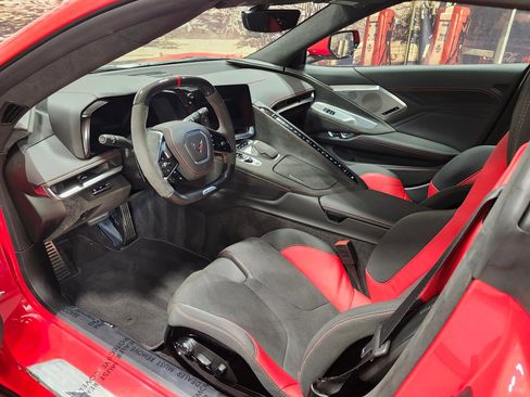 Used 2023 Chevrolet Corvette Z06 w/ Z07 Performance Package image 22