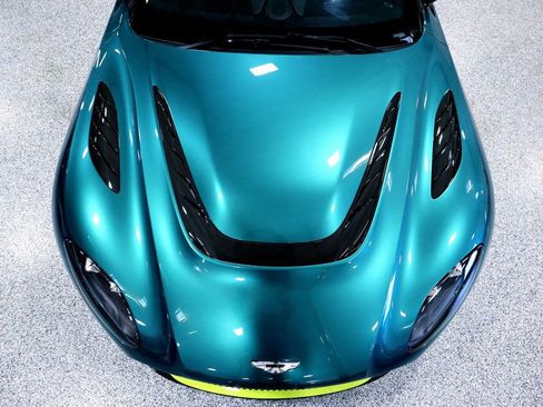 Used 2023 Aston Martin DBS image 25