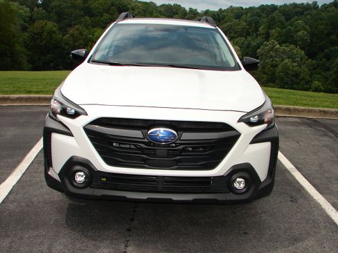Used 2025 Subaru Outback Onyx Edition AWD/4WD image 15
