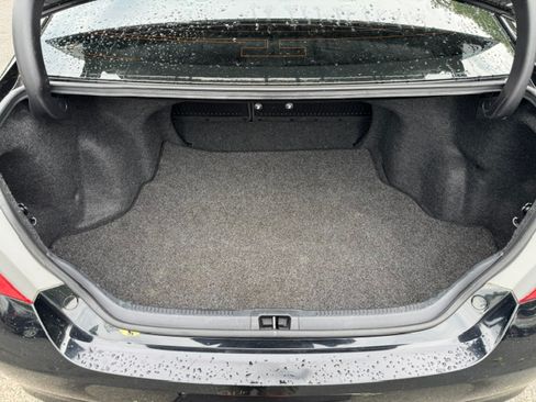 Used 2017 Toyota Camry SE Sedan FWD image 18