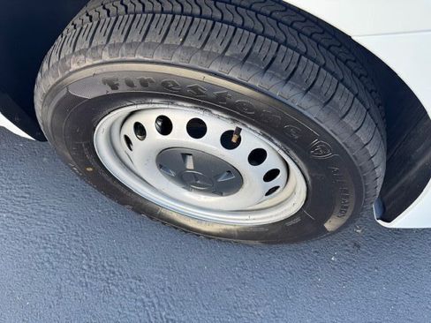 Used 2023 Mercedes-Benz Metris image 21