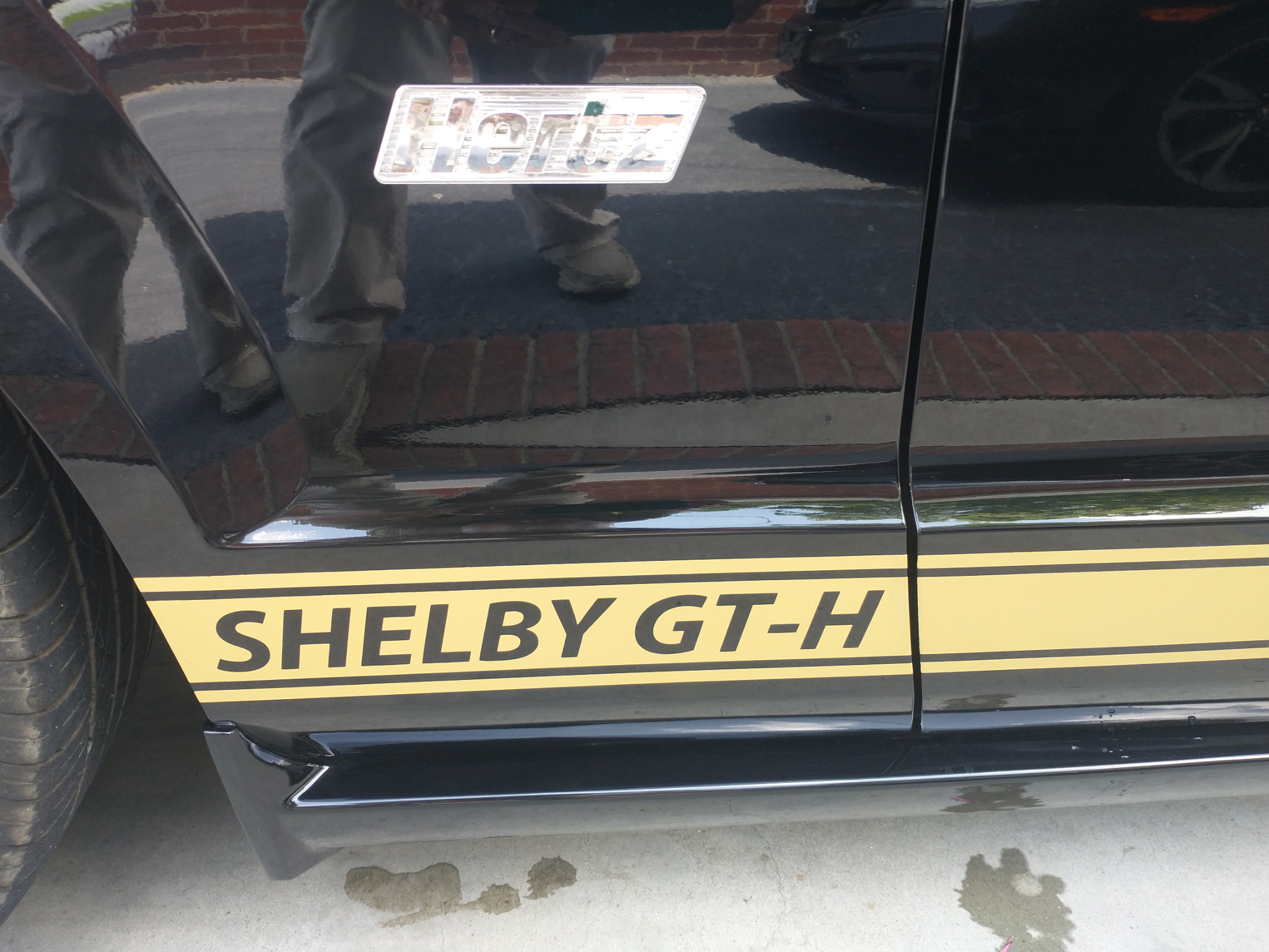 Used 2006 Ford Mustang Shelby GT-H Coupe RWD image 4