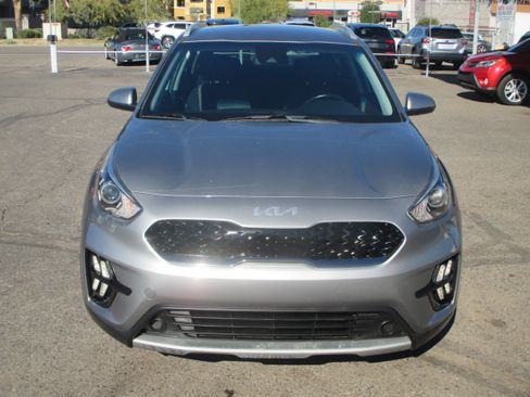 Used 2022 Kia Niro LXS image 16