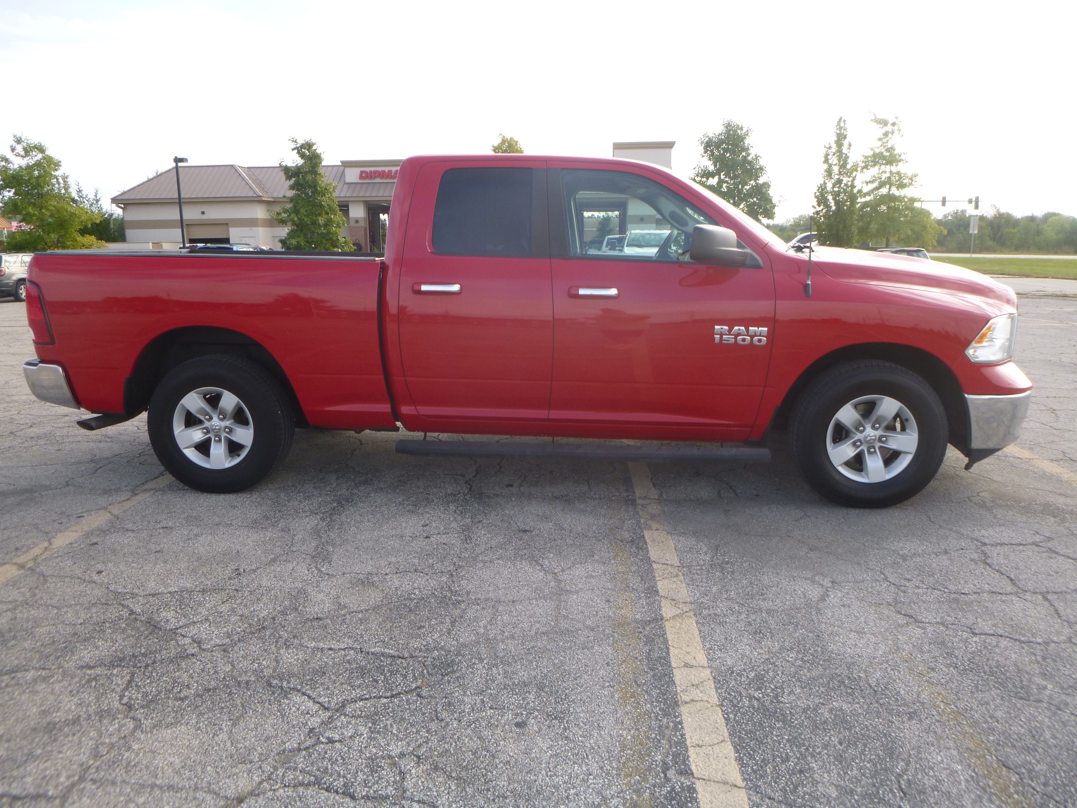 Used 2018 RAM 1500 2WD Quad Cab SLT image 5