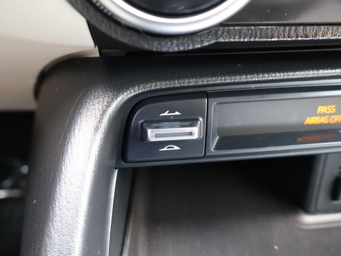 Used 2021 MAZDA MX-5 Miata RF Grand Touring image 24