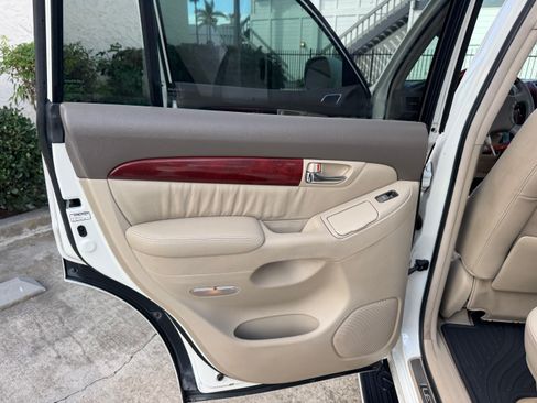 Used 2008 Lexus GX 470 image 17