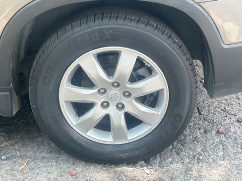 Used 2011 Kia Sorento AWD LX image 29