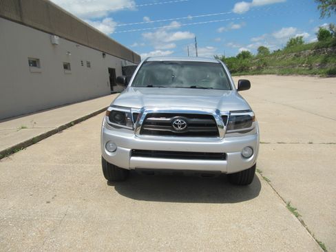 Used 2008 Toyota Tacoma 4x4 Double Cab image 2