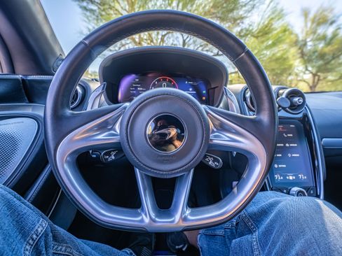 Used 2020 McLaren GT image 51