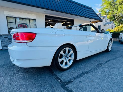 Used 2009 BMW 335i Convertible RWD image 17