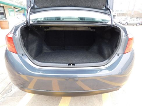 Used 2017 Toyota Corolla SE image 7