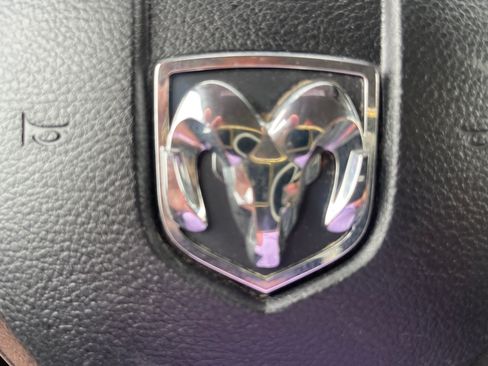 Used 2019 RAM 1500 4x4 Quad Cab Classic Tradesman image 5
