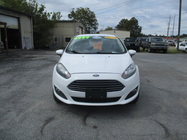 Used 2019 Ford Fiesta SE Sedan FWD image 3