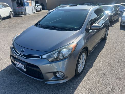 Used 2016 Kia Forte Koup EX FWD image 4