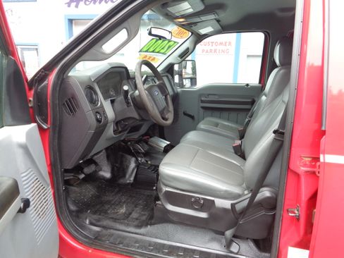 Used 2015 Ford F350 4x4 Crew Cab Super Duty image 4