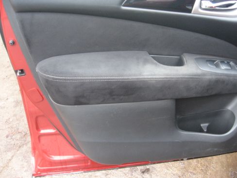 Used 2013 Nissan Pathfinder S image 8