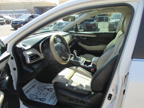 Used 2020 Subaru Outback Limited AWD/4WD image 12
