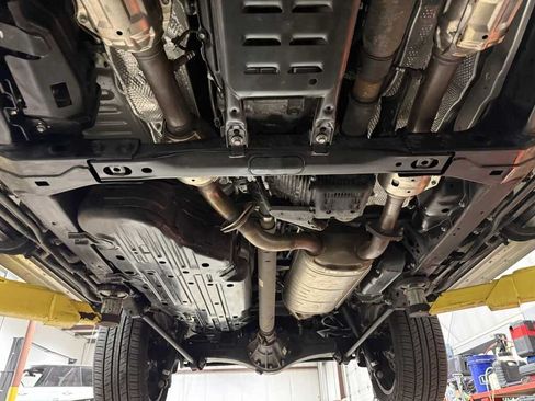 Used 2019 Lexus LX 570 4WD image 48