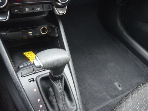 Used 2021 Kia Rio S image 17