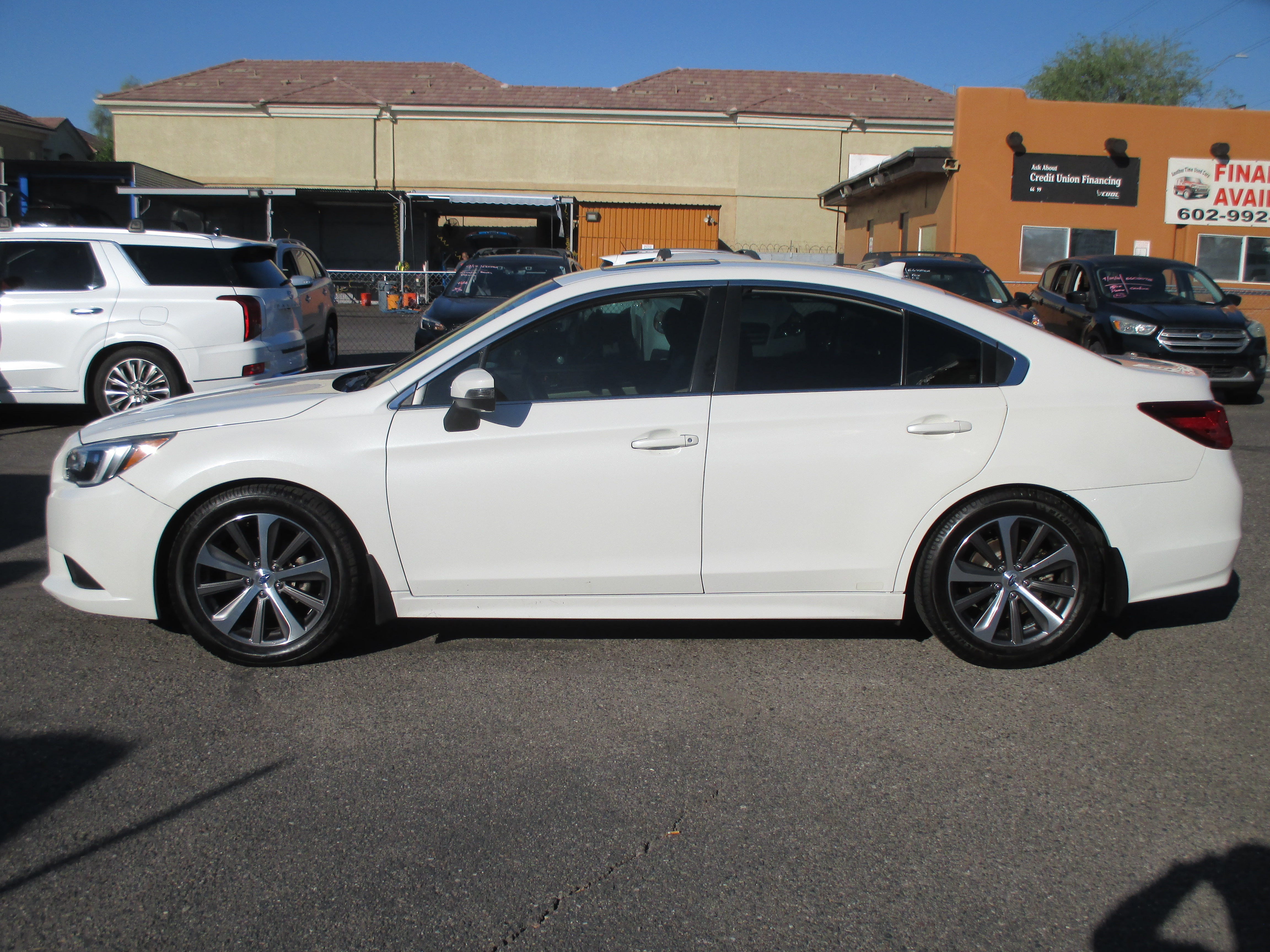 Used 2017 Subaru Legacy 2.5i Limited Sedan 4D AWD/4WD image 1