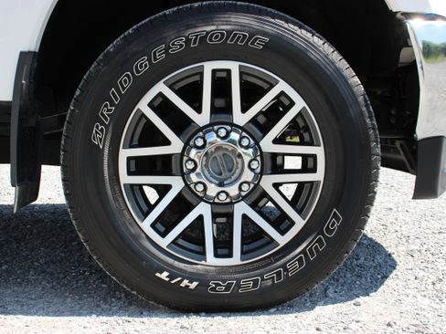 Used 2019 Ford F250 4x4 Crew Cab Super Duty image 13