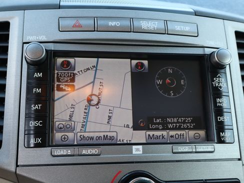 Used 2011 Toyota Venza AWD image 27