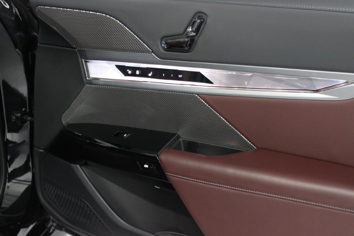 Used 2024 BMW i7 eDrive50 RWD image 61