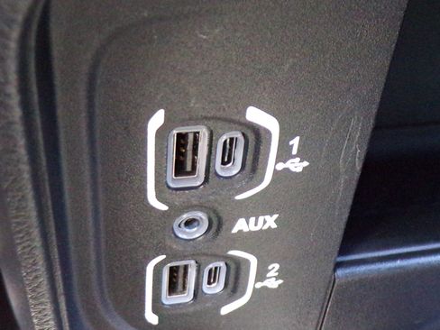 Used 2023 RAM 2500 4x4 Crew Cab Tradesman image 13
