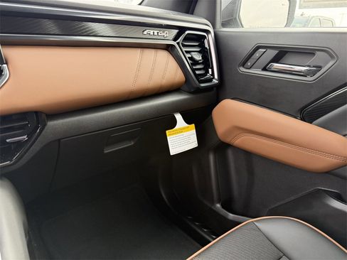 New 2026 GMC Canyon AT4 image 26