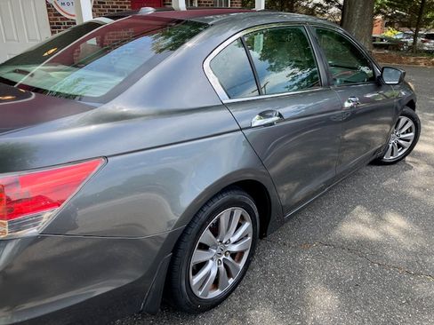 Used 2011 Honda Accord EX-L V6 Sedan image 4