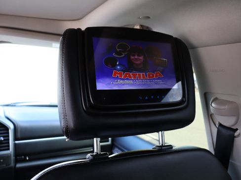 Used 2018 Ford Expedition Platinum image 22