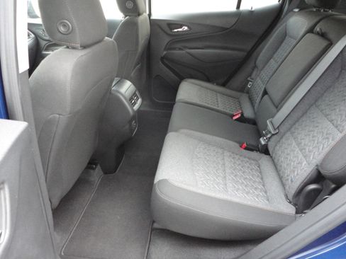 Used 2022 Chevrolet Equinox LT image 19