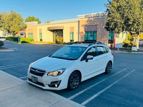 Used 2015 Subaru Impreza 2.0i Sport Limited Hatchback AWD/4WD image 4