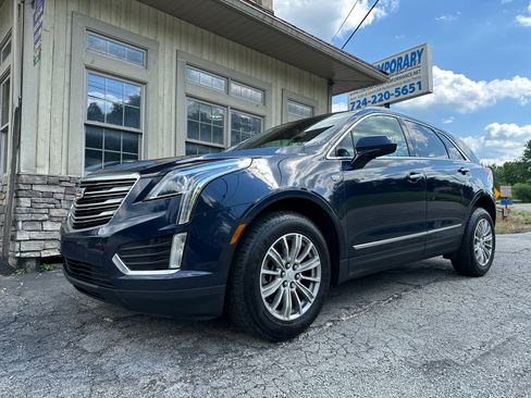 Used 2017 Cadillac XT5 Luxury image 1