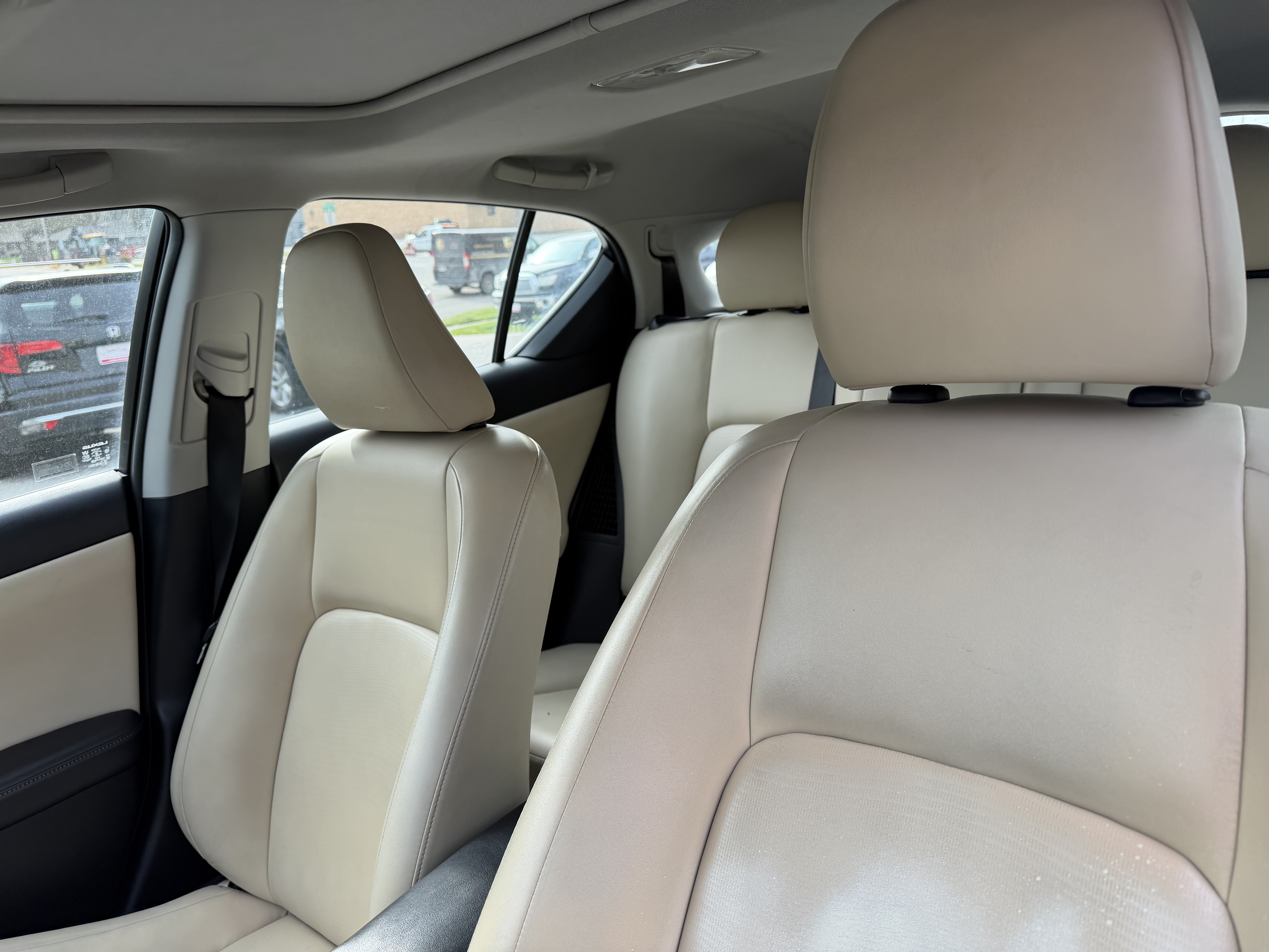 Used 2012 Lexus CT 200h FWD image 12