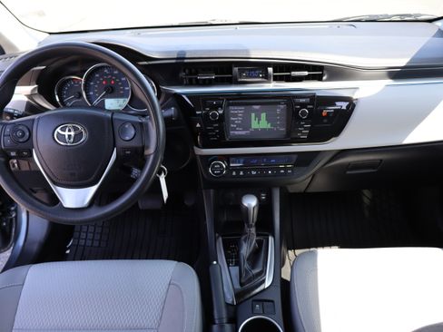 Used 2016 Toyota Corolla LE image 16