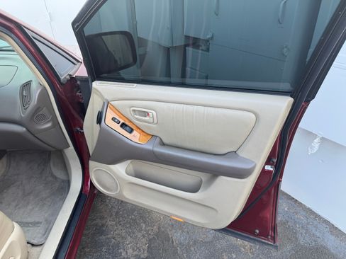 Used 1999 Lexus RX 300 AWD/4WD image 11